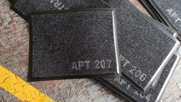 Tapetes antiestáticos: aliados discretos para proteger tu hogar y tecnología 1 Tapetes antiestáticos: aliados discretos para proteger tu hogar y tecnología